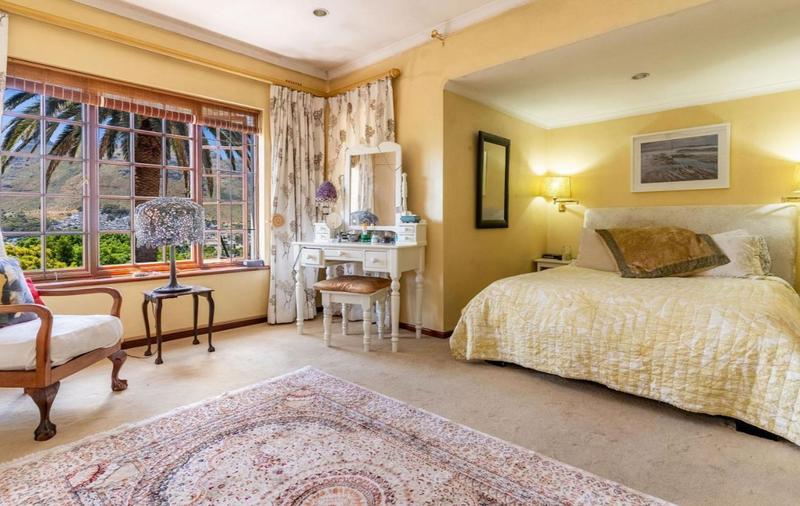 4 Bedroom Property for Sale in Hout Bay Western Cape